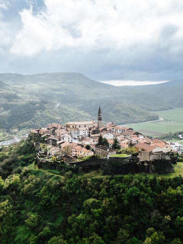 Buzet Buzet